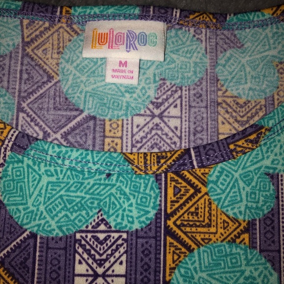 LuLaRoe Disney Irma top M - Picture 4 of 5